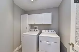 2221 Sunrise Cir, Aurora, IL 60503 - Photo 13