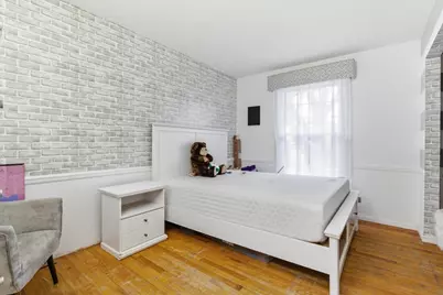 2105 Sprucewood Lane, Lindenhurst, IL 60046 - Photo 15