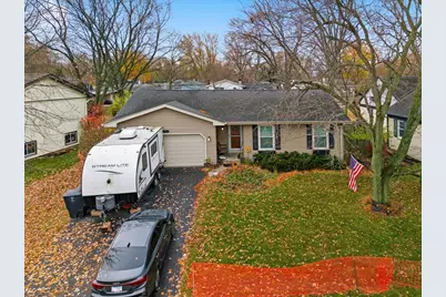 2105 Sprucewood Lane, Lindenhurst, IL 60046 - Photo 23