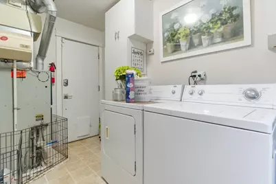 2105 Sprucewood Lane, Lindenhurst, IL 60046 - Photo 11