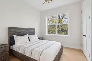 4119 N Ashland Ave, Chicago, IL 60613 - Photo 15