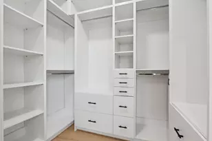 4119 N Ashland Ave, Chicago, IL 60613 - Photo 17