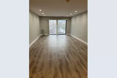 2050 Valencia Drive #300C, Northbrook, IL 60062 - Photo 5