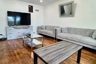 6531 N Hoyne Ave, Chicago, IL 60645 - Photo 3