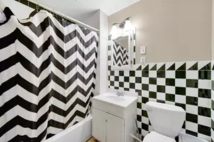 511 E 3rd Ave, Joliet, IL 60433 - Photo 27