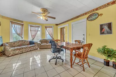 720 E Meeker Avenue, Joliet, IL 60432 - Photo 13