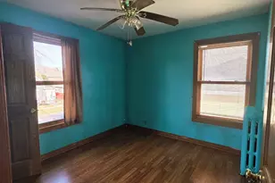 610 Watson St, Aurora, IL 60505 - Photo 11