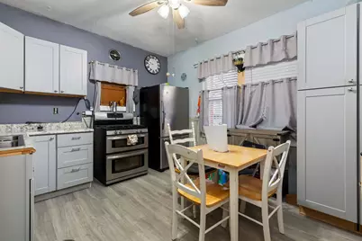 610 Watson Street, Aurora, IL 60505 - Photo 9