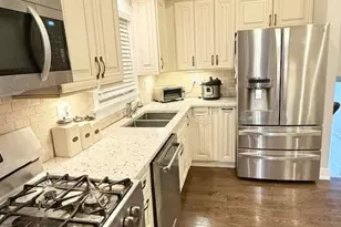 7020 Wright Terrace, Niles, IL 60714 - Photo 9