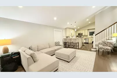 7020 Wright Terrace, Niles, IL 60714 - Photo 5