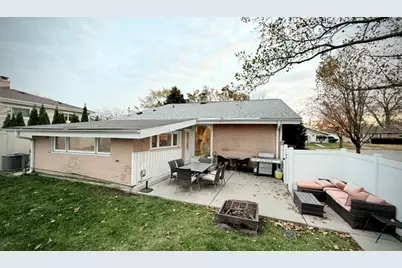 7020 Wright Terrace, Niles, IL 60714 - Photo 3