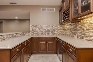 2805 Stevenson Dr, Bloomington, IL 61704 - Photo 39