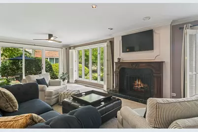 1653 N Belmont Court, Arlington Heights, IL 60004 - Photo 9