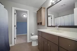 1410 Broad Creek Rd, Bloomington, IL 61704 - Photo 29