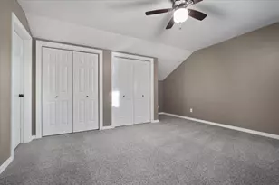 1410 Broad Creek Rd, Bloomington, IL 61704 - Photo 27