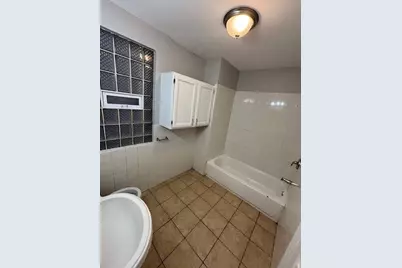 9318 S Manistee Avenue, Chicago, IL 60617 - Photo 11