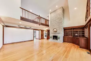 3706 Royal Fox Dr, Saint Charles, IL 60174 - Photo 11