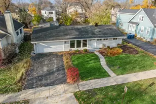 1030 Chestnut St, Deerfield, IL 60015 - Photo 3