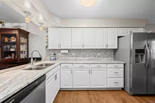 1003 Bentley Ln, Bartlett, IL 60103 - Photo 5