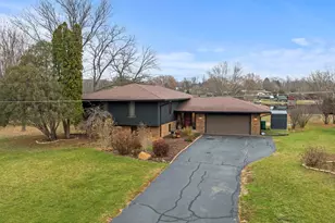 [Address not provided], Rockford, IL 61101 - Photo 3