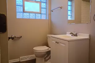 4245 W 78th St, Chicago, IL 60652 - Photo 9