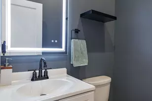 943 N Central Park Ave, Chicago, IL 60651 - Photo 15