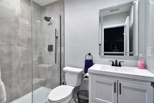 943 N Central Park Ave, Chicago, IL 60651 - Photo 25