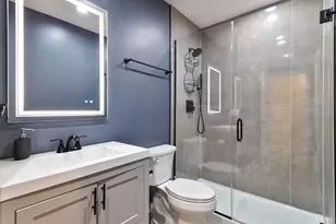 943 N Central Park Ave, Chicago, IL 60651 - Photo 27