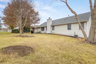 919 Gregory Way, Winnebago, IL 61088 - Photo 35