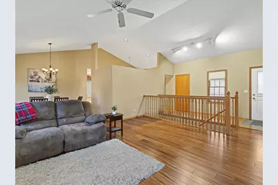 919 Gregory Way, Winnebago, IL 61088 - Photo 5