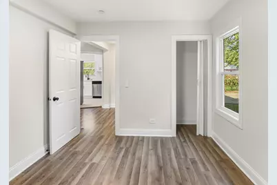 1511 Pine Grove Avenue, Round Lake Beach, IL 60073 - Photo 7