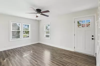 1511 Pine Grove Avenue, Round Lake Beach, IL 60073 - Photo 3