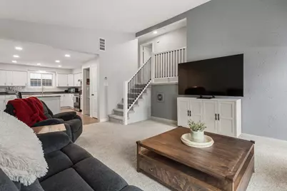 706 Madison Street, Monticello, IL 61856 - Photo 5