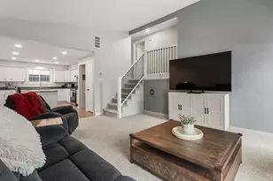 706 Madison St, Monticello, IL 61856 - Photo 5