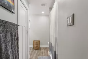 706 Madison St, Monticello, IL 61856 - Photo 17