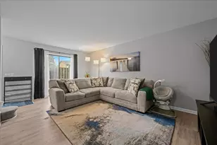 7315 Winthrop Way, Downers Grove, IL 60516 - Photo 3