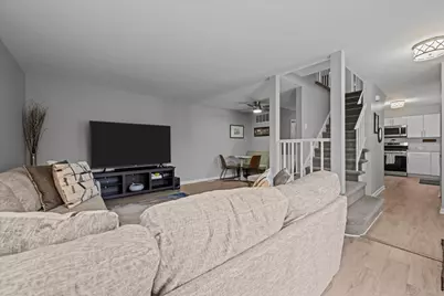 7315 Winthrop Way #16, Downers Grove, IL 60516 - Photo 5