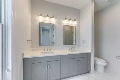 [Address not provided], Elmhurst, IL 60126 - Photo 13