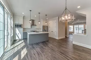 [Address not provided], Elmhurst, IL 60126 - Photo 3