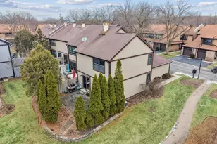 236 Shadow Bend Dr, Wheeling, IL 60090 - Photo 35