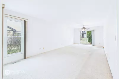 236 Shadowbend Drive, Wheeling, IL 60090 - Photo 11