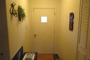 6829 Roberts Dr, Woodridge, IL 60517 - Photo 5