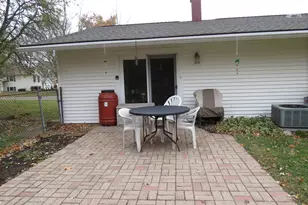 6829 Roberts Dr, Woodridge, IL 60517 - Photo 31