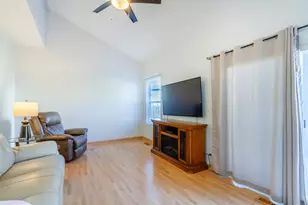 1734 Somerfield Ln, Crystal Lake, IL 60014 - Photo 11