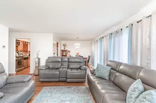 4143 192nd Ct, Country Club Hills, IL 60478 - Photo 5