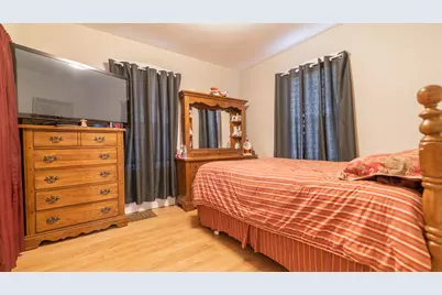 10613 S Avenue F, Chicago, IL 60617 - Photo 9