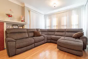 10613 S Ave F, Chicago, IL 60617 - Photo 5