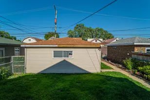 10613 S Ave F, Chicago, IL 60617 - Photo 35