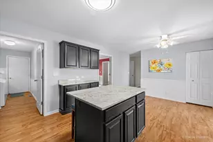 964 Woodbridge Dr, Cary, IL 60013 - Photo 15