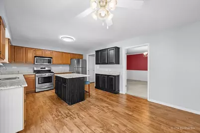 964 Woodbridge Drive, Cary, IL 60013 - Photo 13